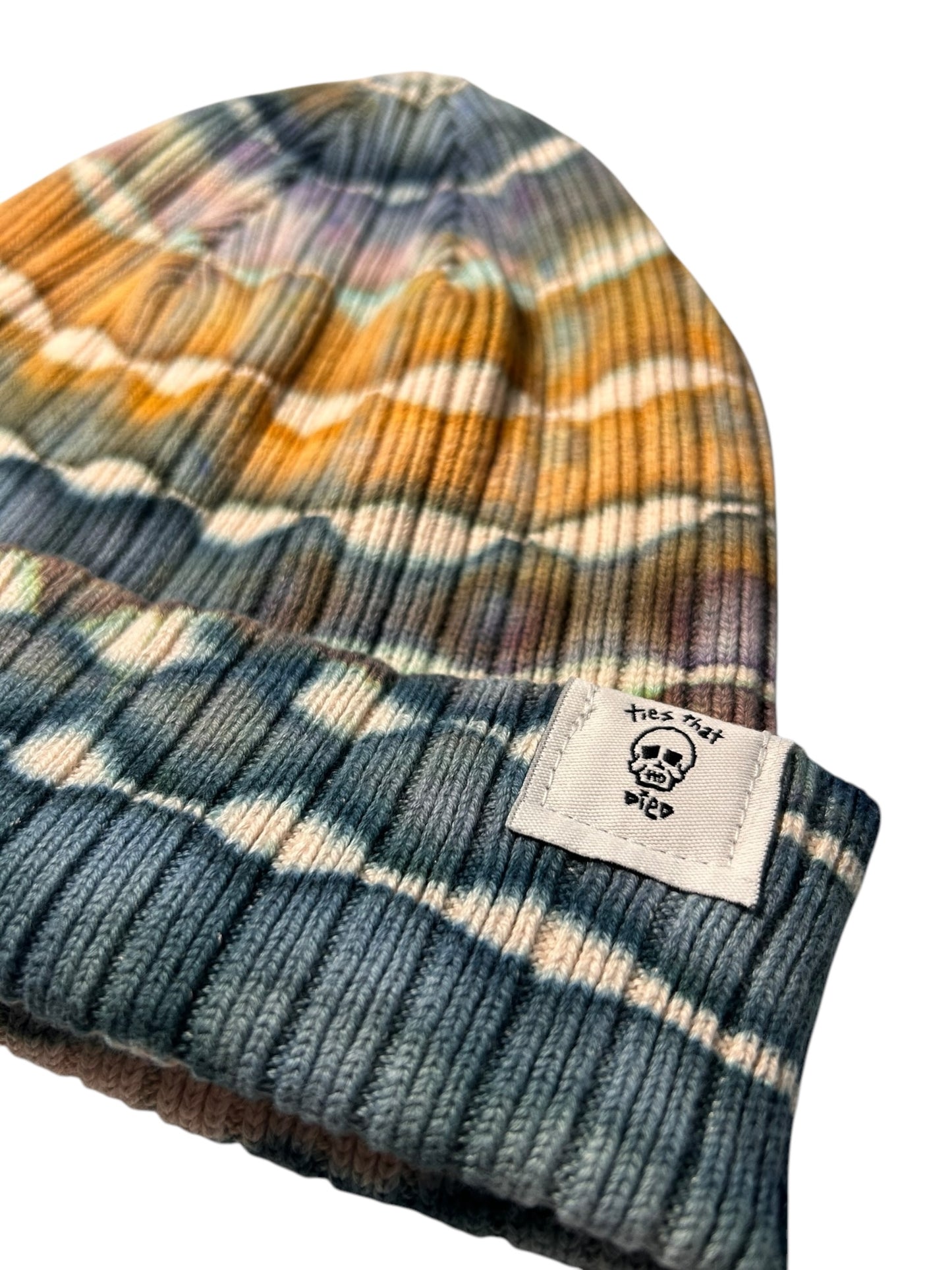 "Wingtip Brogue" Beanie